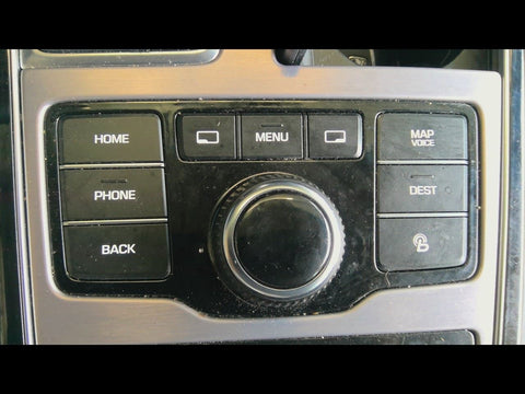 Audio Equipment Radio Control Front US Market Fits 14-16 EQUUS 4767000