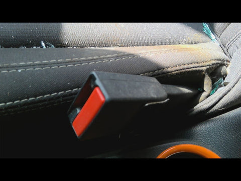 Seat Belt Front Bucket Seat VIN W 6th Digit Jk Body Fits 1118 WRANGLER 4769300