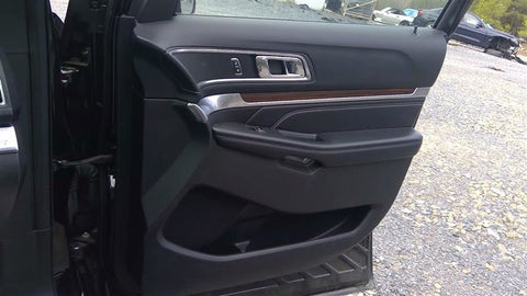 EXPLORER  2017 Front Door Trim Panel 4644450