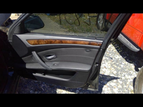 528I      2010 Front Door Trim Panel 3370620