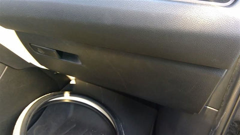 X1        2018 Glove Box 3588170