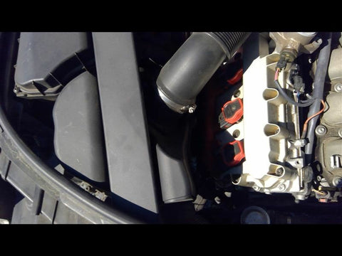 Passenger Right Air Cleaner 4.2L Fits 11-13 AUDI A8 3360670