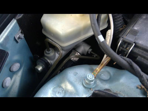 Brake Master Cylinder 171 Type SLK300 Fits 0511 MERCEDES SLK 2933070