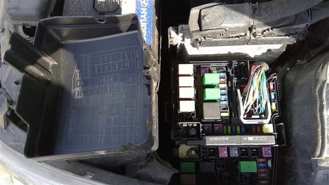 Fuse Box Engine Compartment VIN C 8th Digit Fits 1114 SONATA 3481750