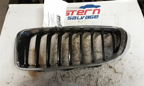Driver Grille Upper Bumper Mounted Chrome Surround Fits 1719 BMW 430i 3362390