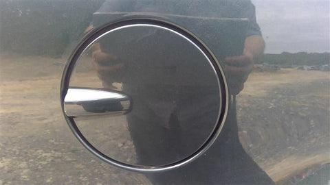 LR2       2010 Fuel Filler Door 3381450