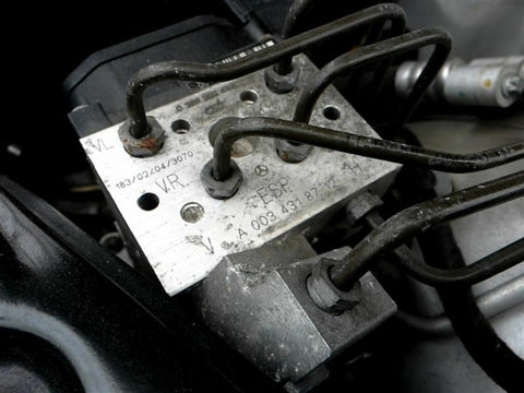 AntiLock Brake Part 215 Type Assembly CL65 Fits 0006 MERCEDES CLCLASS 2423260