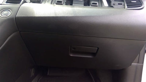 TAURUS    2016 Glove Box 4649550