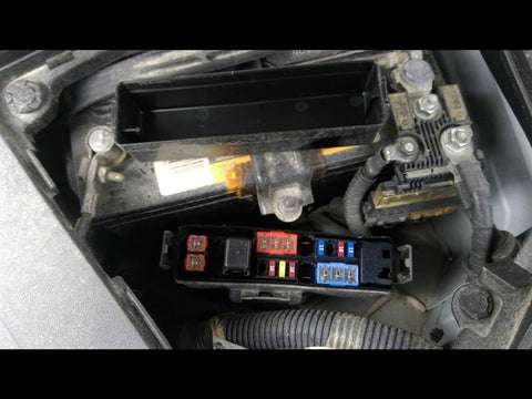 Fuse Box Engine Compartment Rear Fits 1419 INFINITI Q70 3303700