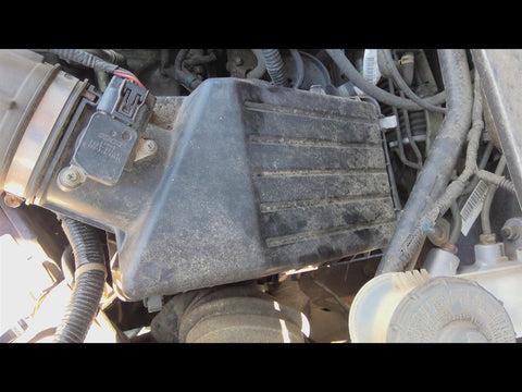 Air Cleaner 2.4L 4 Cylinder Fits 0711 ELEMENT 4753660