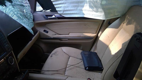 GL350     2012 Front Door Trim Panel 3407160