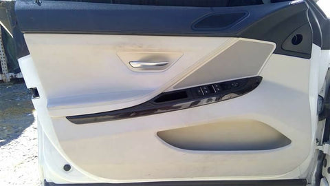 640I      2013 Front Door Trim Panel 3493910
