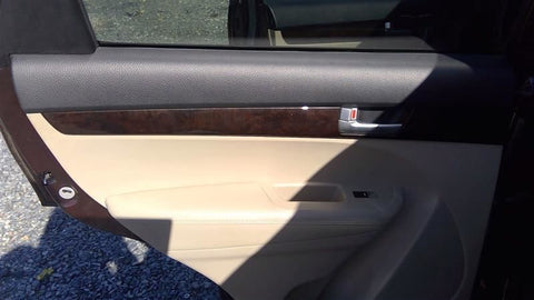 SORENTO   2015 Door Trim Panel Rear 4595070