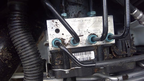 AntiLock Brake Part Assembly VIN B Fits 1416 PORSCHE PANAMERA 4557830