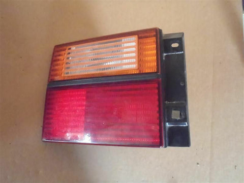 93 94 95 96 97 98 VW JETTA L. TAIL LIGHT GL GLS AND GT CLEAR LENS LID MTD 1653560