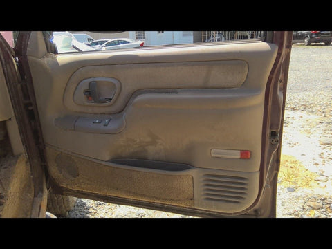 TCHEV3500 2000 Front Door Trim Panel 4746340