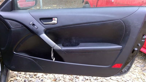 GENESIS   2013 Front Door Trim Panel 3520280