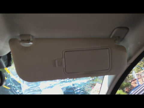 Passenger Right Sun Visor Without Illumination Fits 17-20 F-PACE 4701620