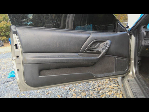 CAMARO    2002 Front Door Trim Panel 4782240