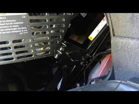 TRAVERSE  2014 Jack 325426 AND TOOLS!0