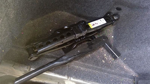 CHALLENGE 2014 Jack 458086 AND TOOLS!0