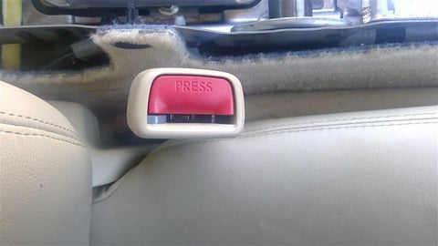 Seat Belt Front Bucket Passenger Buckle Fits 0712 LEXUS LS460 3388900