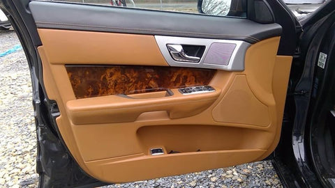 XF        2012 Front Door Trim Panel 3580110