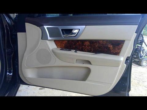 XF        2010 Front Door Trim Panel 3289440