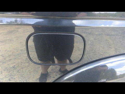 LR4       2012 Fuel Filler Door 3374080