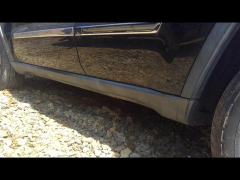 GRANDCHER 2011 Rocker Panel Moulding 3237360