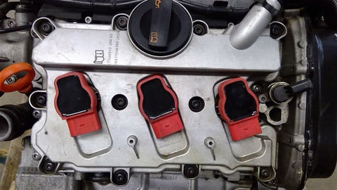 Q7 AUDI   2012 Valve Cover 4579340