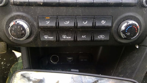 Temperature Control Manual Air Conditioning Fits 20 SPORTAGE 4671470