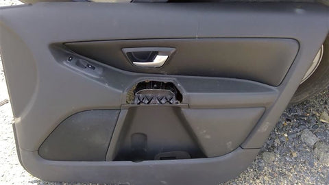 XC90      2003 Front Door Trim Panel 3536720
