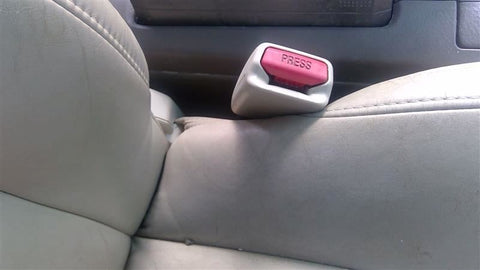 Seat Belt Front Bucket Passenger Buckle Fits 0304 LEXUS GX470 3571180