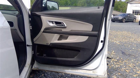 EQUINOX   2017 Front Door Trim Panel 4657350