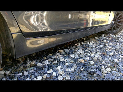 550I      2011 Passenger Rocker Panel Moulding 3144070