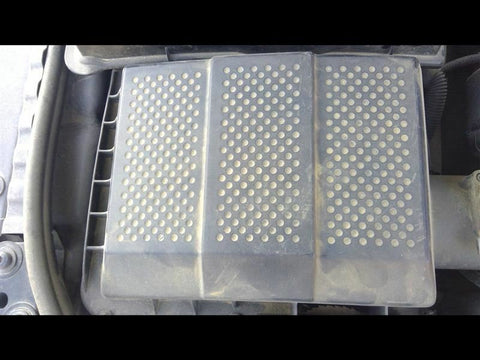 Air Cleaner 4.4L Fits 0509 LR3 2937740