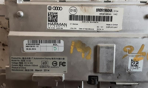 Audio Equipment Radio Control Console Mounted Opt 8DS Fits 1315 AUDI Q7 3477220