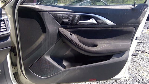 QX30      2017 Front Door Trim Panel 4656190