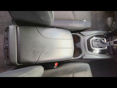 Console Front Floor VIN 5 1st Digit Usa Built Fits 17 ROGUE 4775120