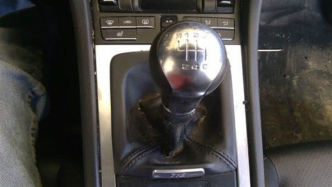 CAYMAN    2019 Transmission Shift 4658180