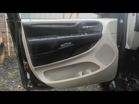 CARAVAN   2019 Front Door Trim Panel 4694890