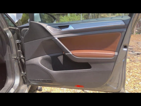 GOLF      2017 Front Door Trim Panel 4684630