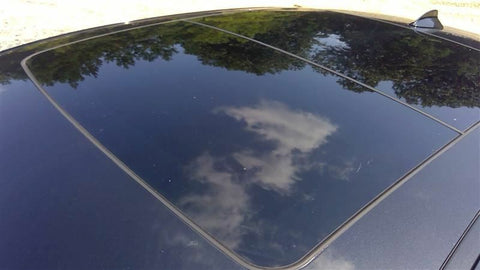 ASSEMBLY SunRoof Glass Front Fits 1017 BMW 535i GT 3400380