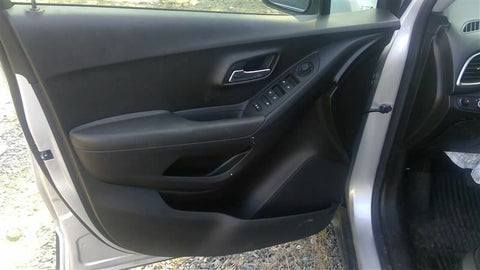 TRAX      2017 Front Door Trim Panel 3415340