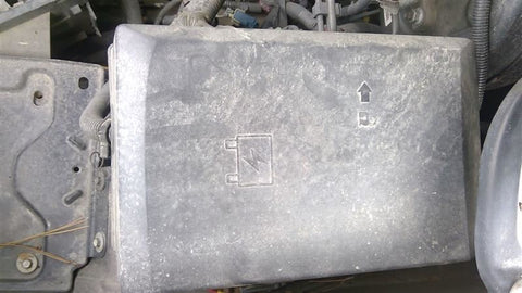 Fuse Box Engine Fits 1014 ESCALADE 3566580