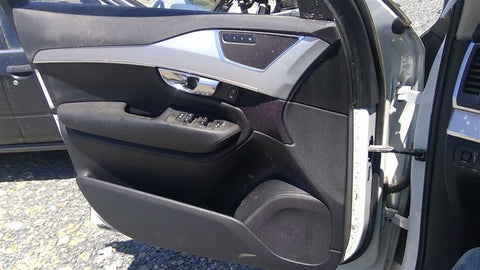 XC90      2017 Front Door Trim Panel 4655280