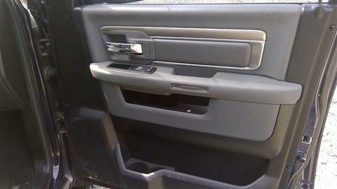 RAM1500   2014 Front Door Trim Panel 354301