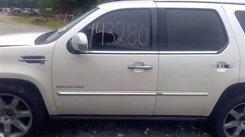 Driver Left Front Door Thru 11/14/10 Fits 07-11 ESCALADE 467789