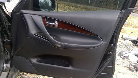 QX50      2017 Front Door Trim Panel 463162
